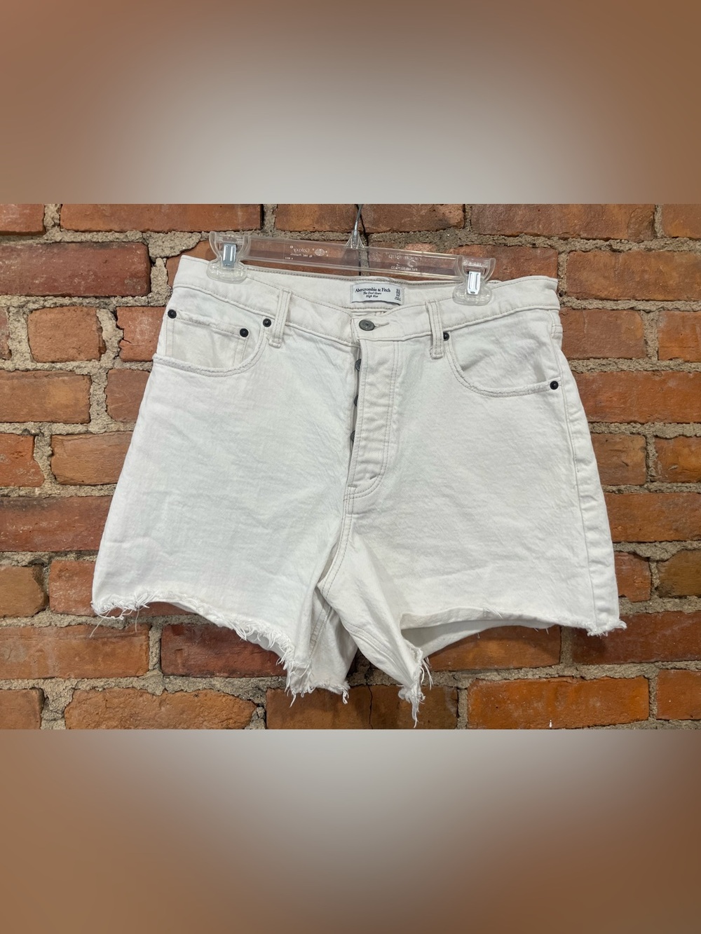 Like New Abercrombie & Fitch White High-Rise Dad Shorts | Size 12